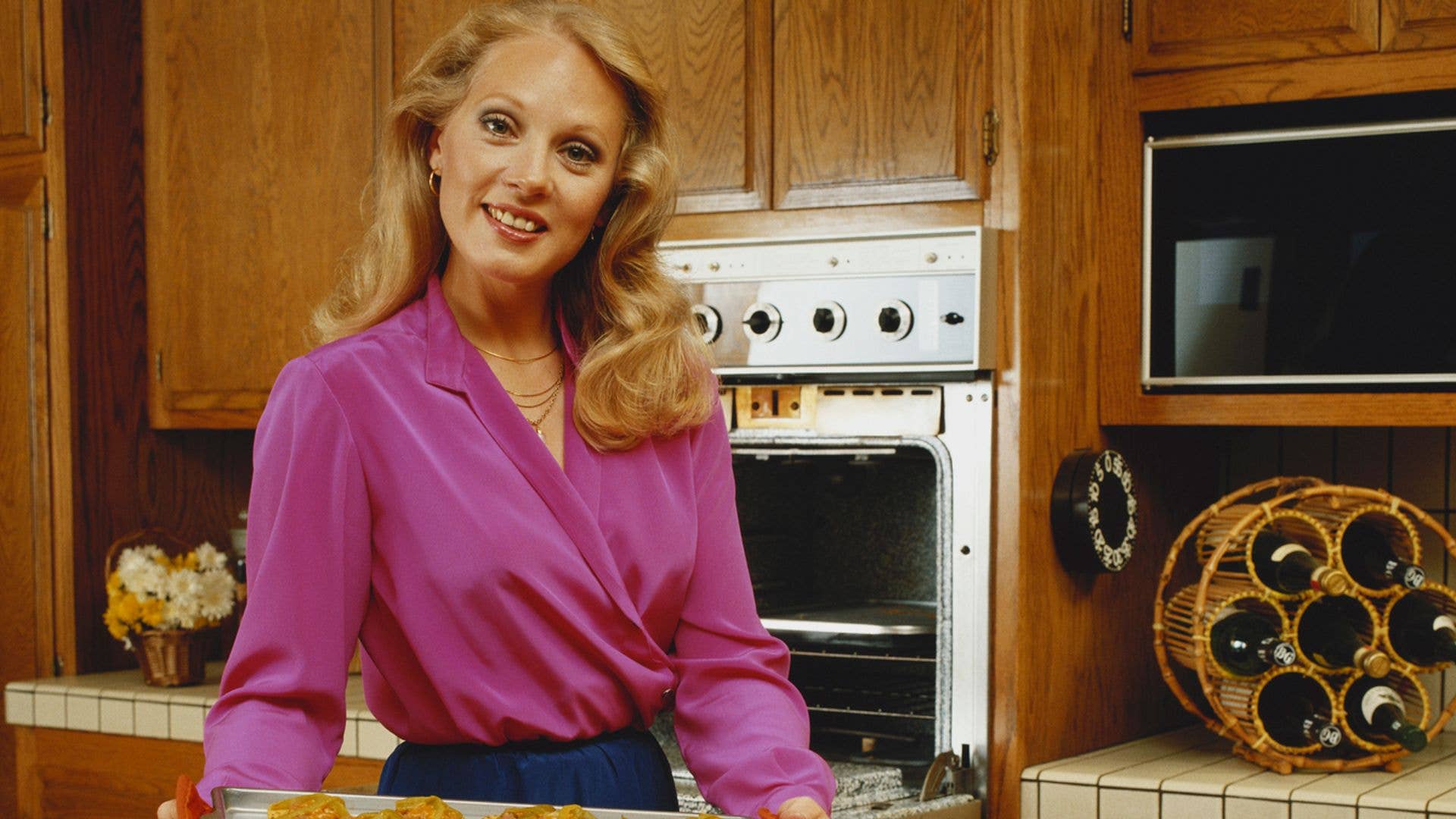 10 dinner foods that were beloved in the 1980s but are now banned or heavily restricted