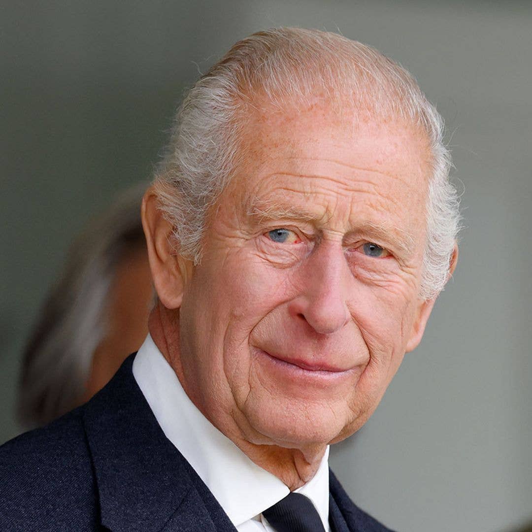 King Charles tenderly hugs grandsons in unearthed video