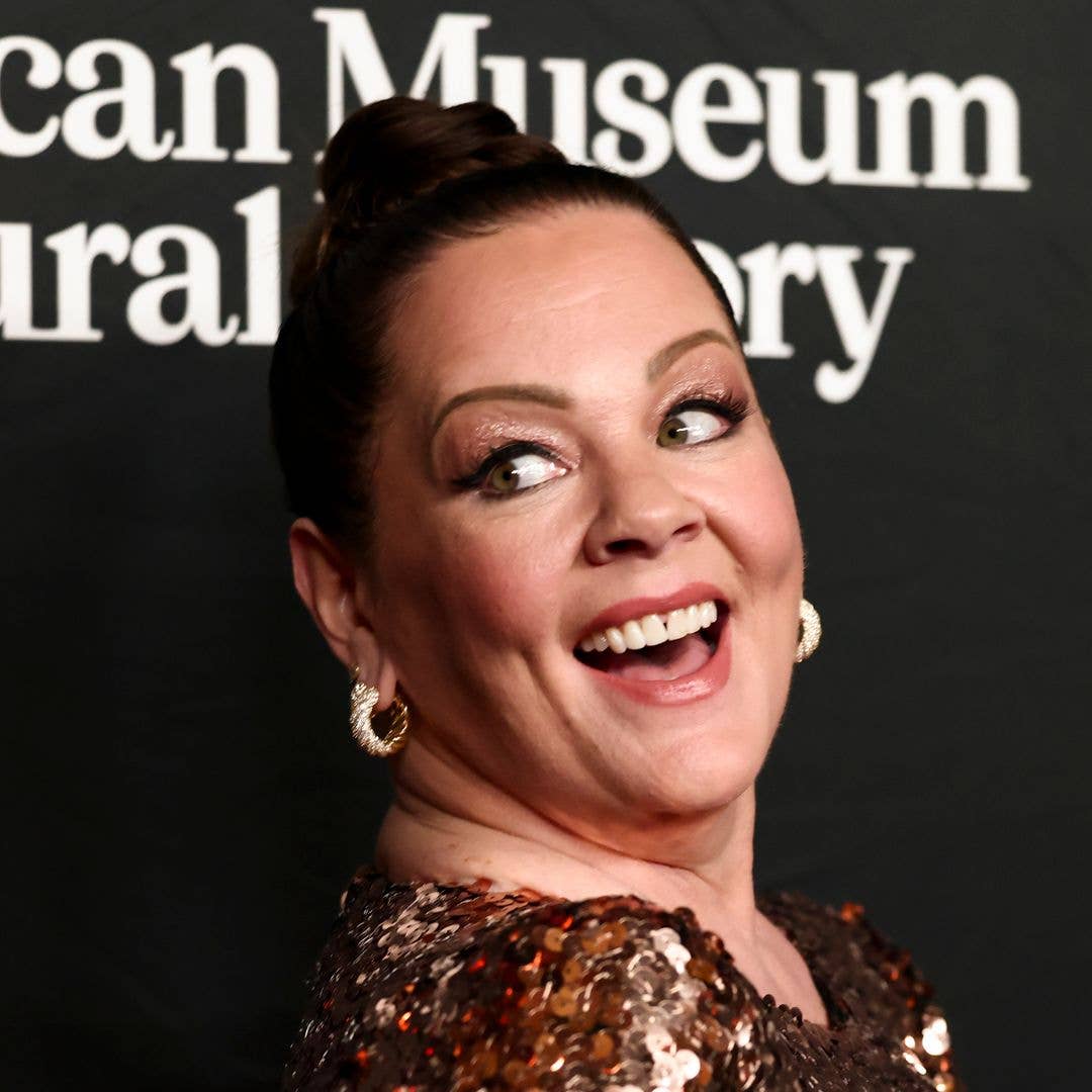 Melissa McCarthy shows off incredible figure in body-hugging jumpsuit 