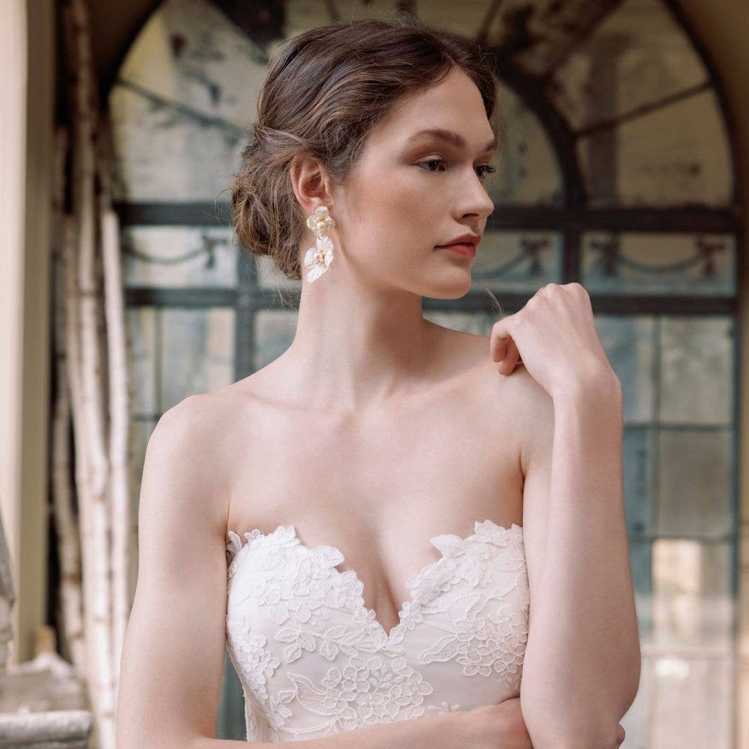 How to choose your perfect wedding day perfume – and it's nothing to do with what your partner likes
