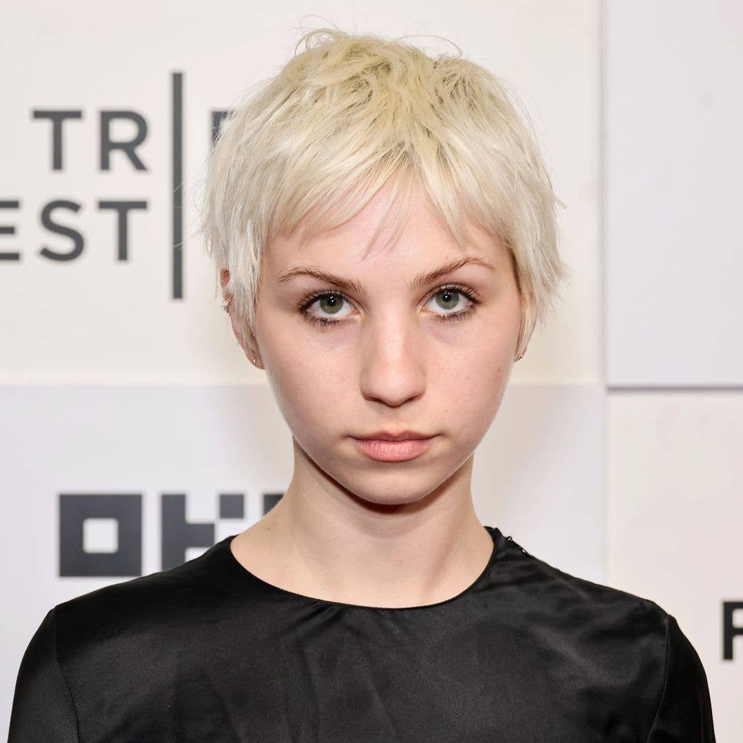 This nepo baby model looks just like her rock star dad